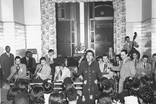 Billie Holiday Singing