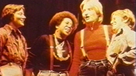 women singing
